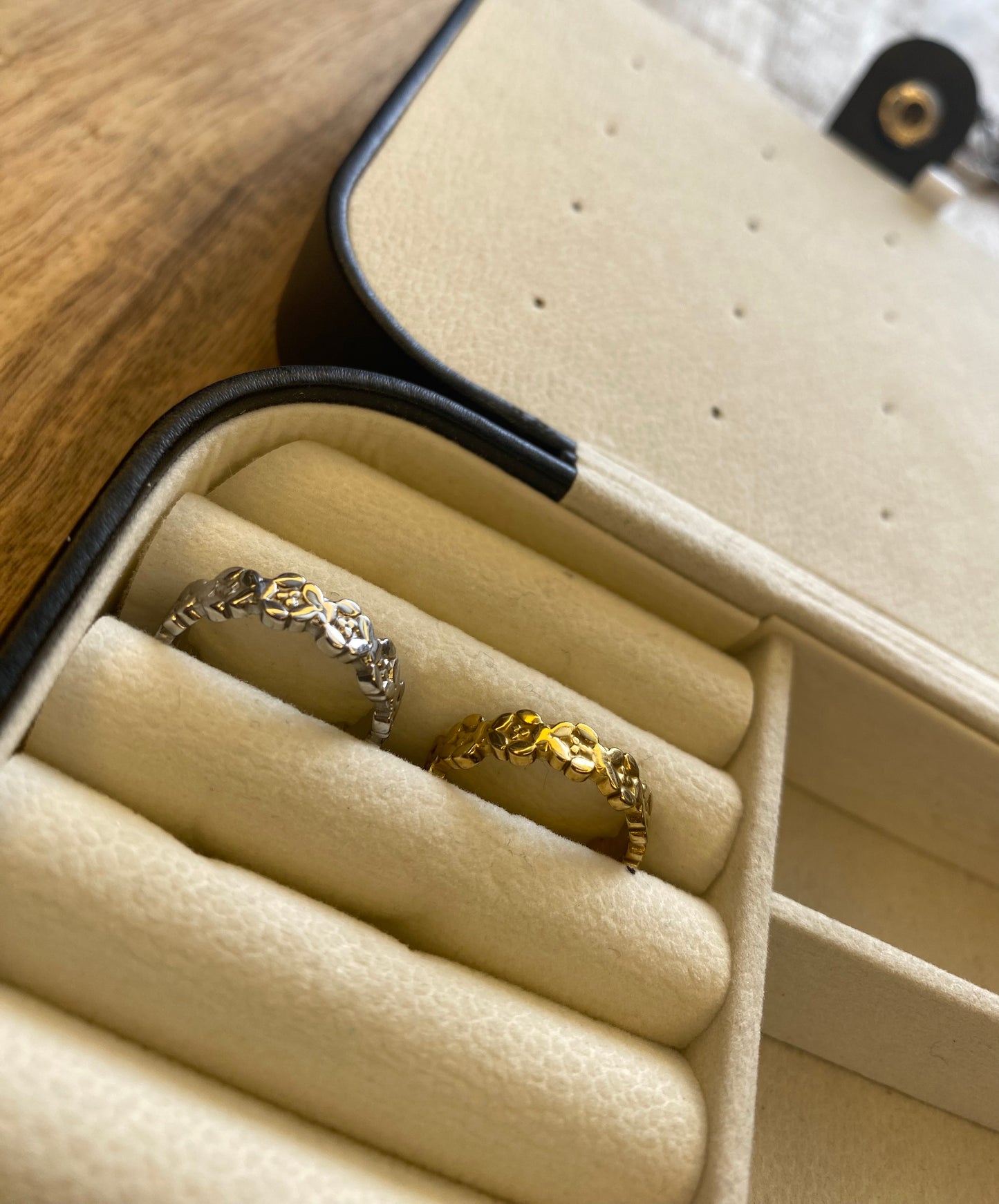 Shimmer Flower Ring – Goud of Zilver RVS (Maat 8,5)